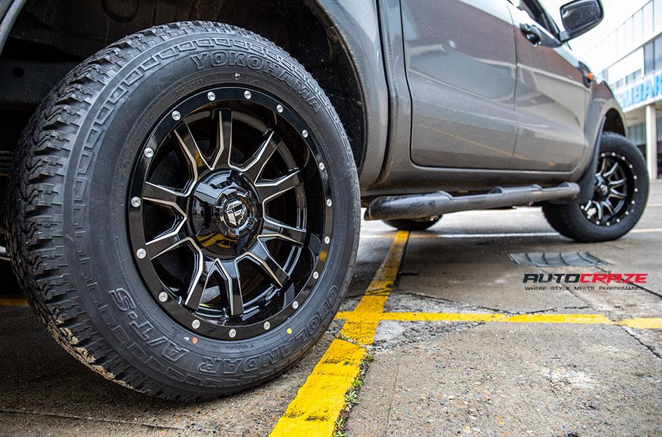 FORD-RANGER-VANDAL-GLOSS-BLACK-MILLED-ACCENTS